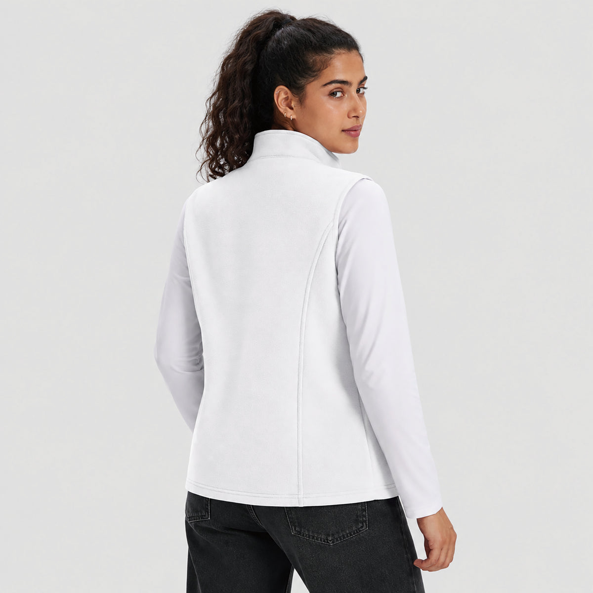 Women's Fleece Vest Lightweight Zip Up Sleeveless Warm Layer with Pockets