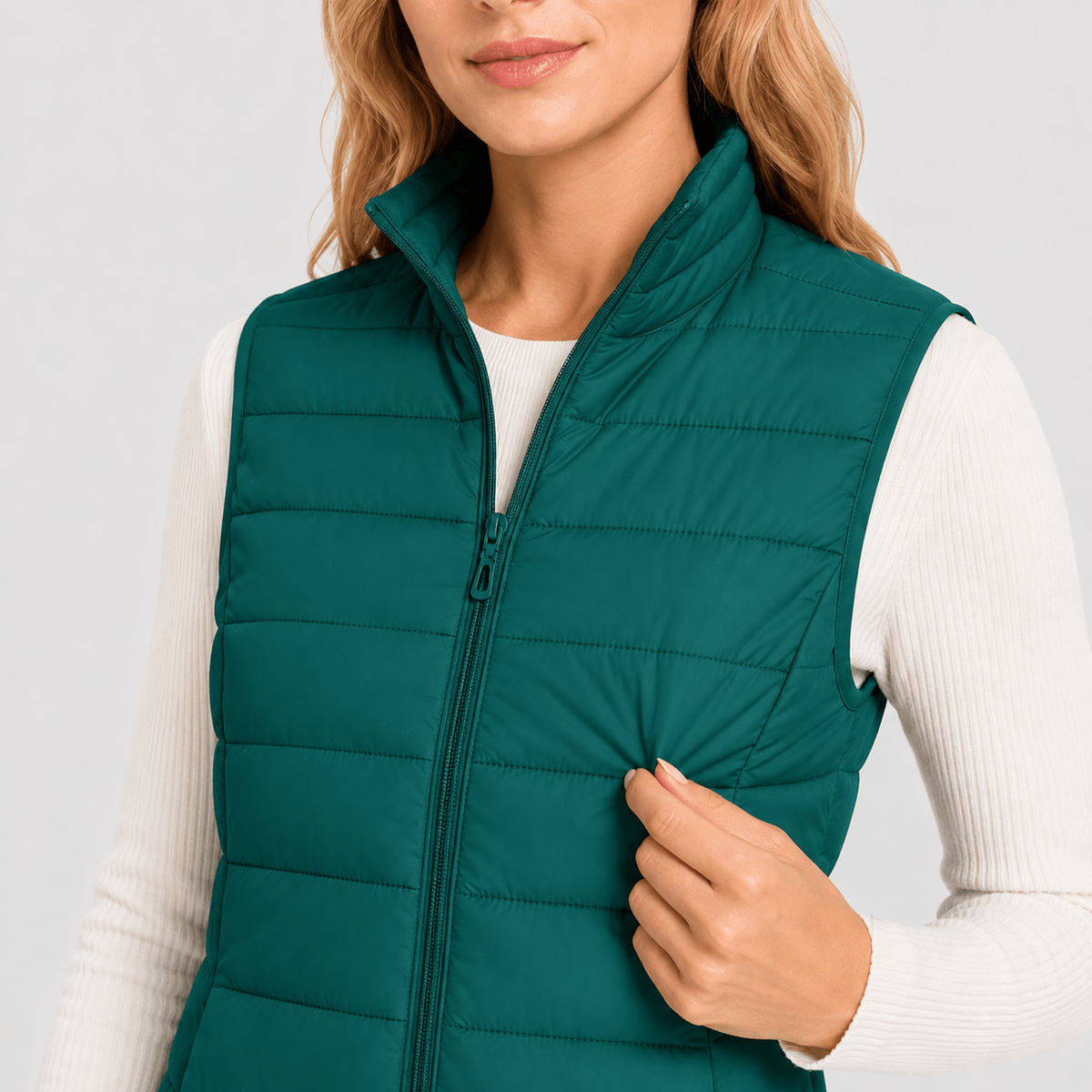 Emerald Green MAGCOMSEN Women's Lightweight Puffer Vest with 4 Pockets & Stand Collar in #Color_Emerald Green
