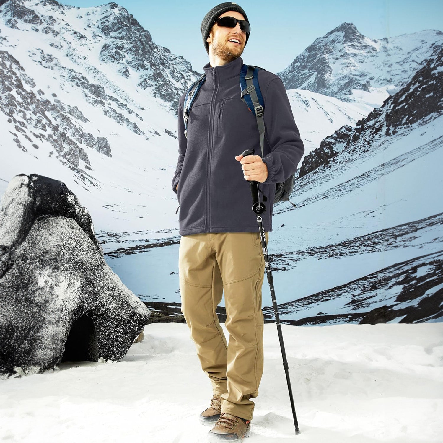 Dark Grey Men's Winter Fleece Jacket with 3 Pockets for Hiking & Outdoor