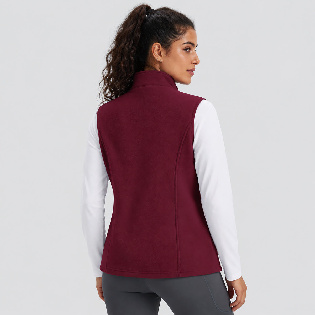 Women's Fleece Vest Lightweight Zip Up Sleeveless Warm Layer with Pockets