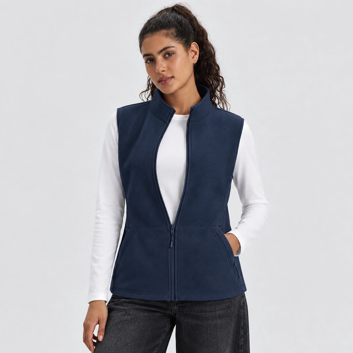 Women's Fleece Vest Lightweight Zip Up Sleeveless Warm Layer with Pockets