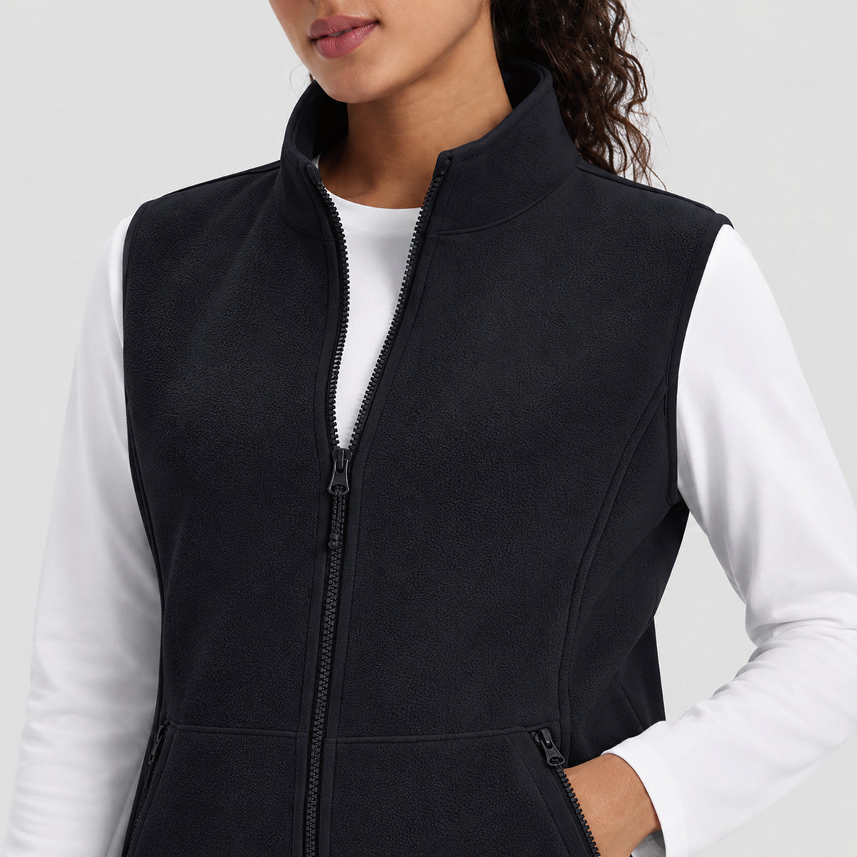 Women's Fleece Vest Lightweight Zip Up Sleeveless Warm Layer with Pockets